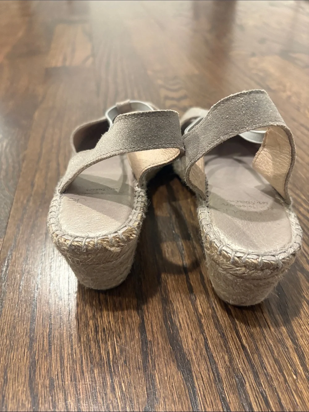 Andre Assous comfortable silver